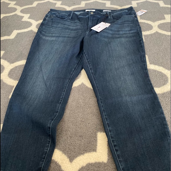 High rise skinny jeans. - Picture 1 of 3